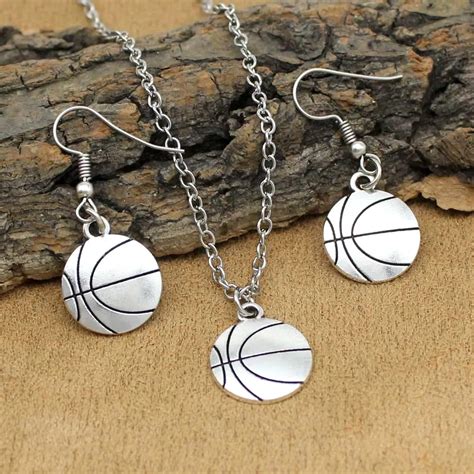 sports earrings for girls.